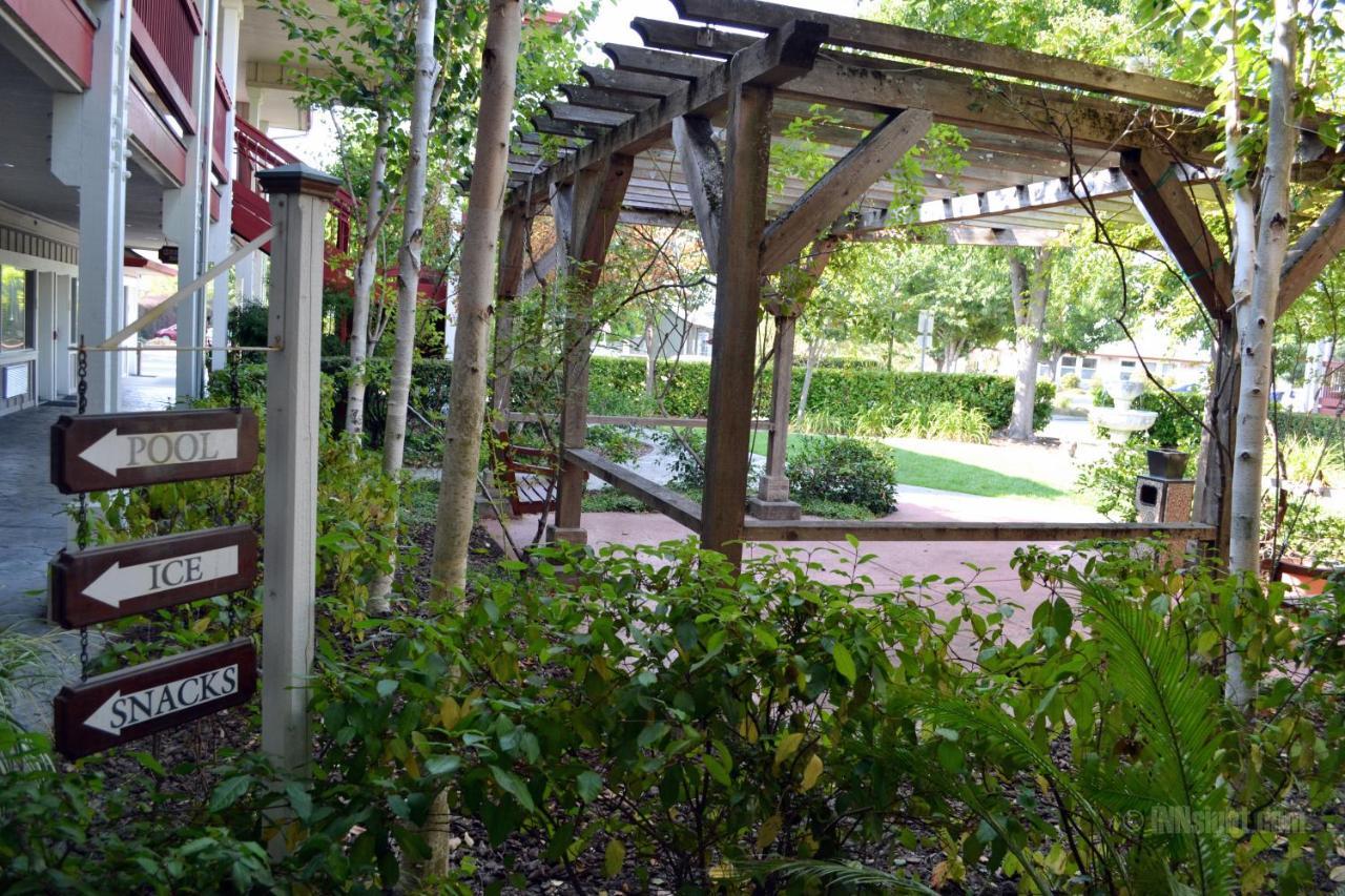 Sebastopol Inn Luaran gambar